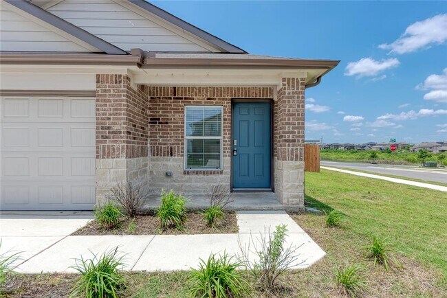 105 Calgary Ln San Marcos, TX 78666 photo 5