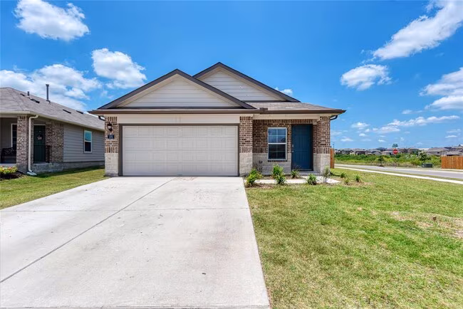 105 Calgary Ln San Marcos, TX 78666 photo 3
