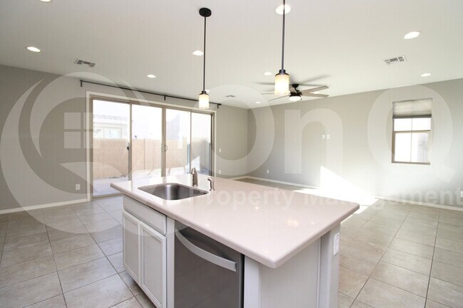 9734 East Axle Avenue, Mesa, AZ 85212 photo 4