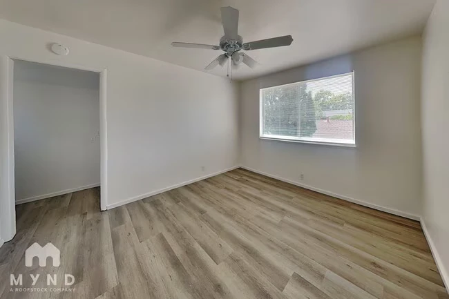 538 Madison Ave Redwood City, CA 94061 photo 2