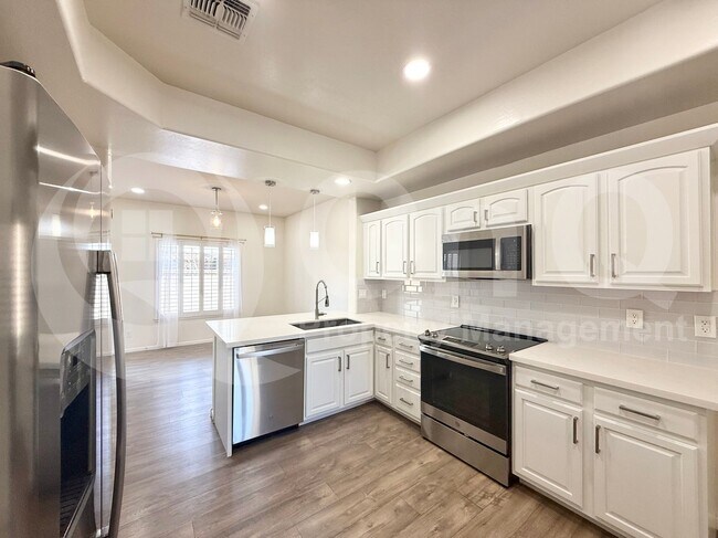 4140 N 21st St Phoenix, AZ 85016 photo 3