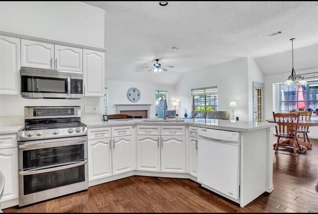 7641 King Arthur Road, Frisco, TX 75035 photo 4