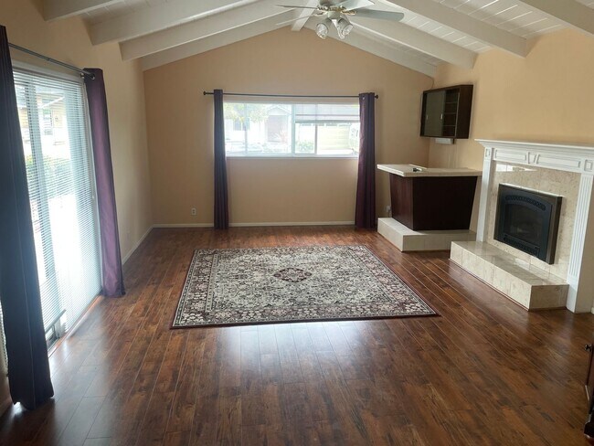18354 Vanderbilt Dr Saratoga, CA 95070 photo 3