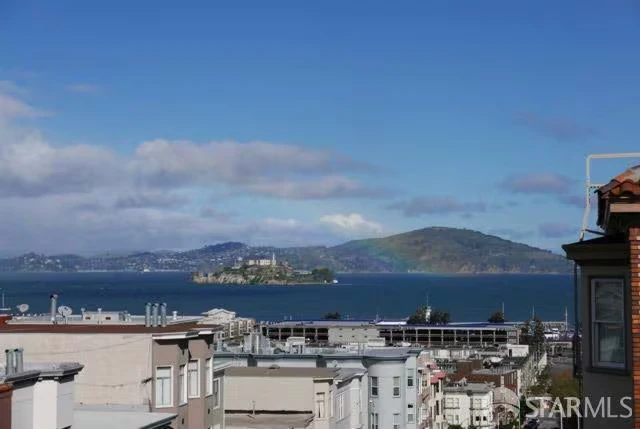 1864 Stockton St San Francisco, CA 94133 photo 5