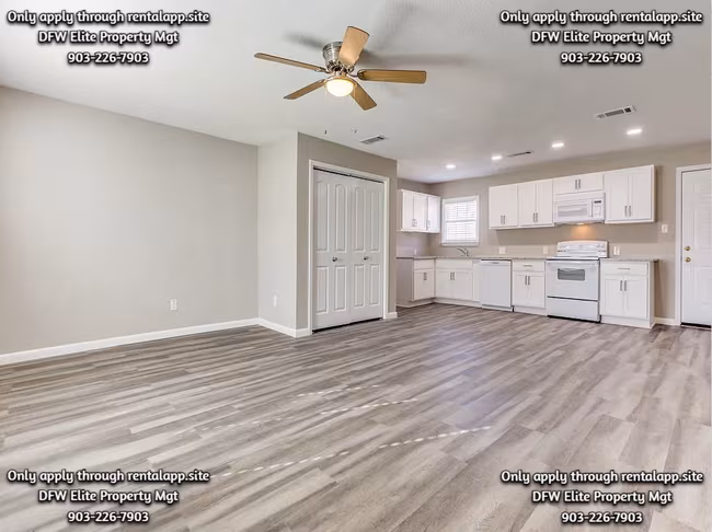 3014 Poplar St Greenville, TX 75402 photo 4