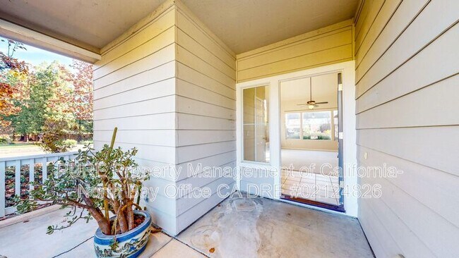 301 Elbridge Ave Cloverdale, CA 95425 photo 5