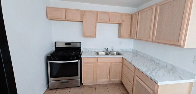 2601 E Monte Cristo Ave Phoenix, AZ 85032 photo 3