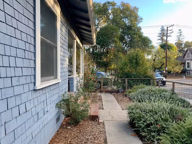 136 Orange St Santa Rosa, CA 95401 photo 5