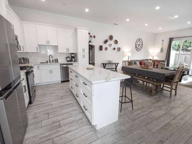 253 Dahlia Ave Imperial Beach, CA 91932 photo 2