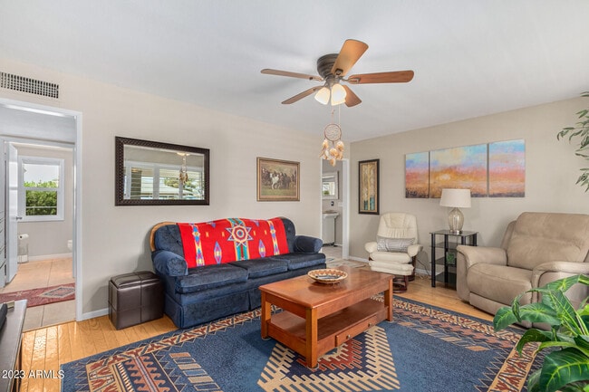 10146 North Sombrero Circle, Sun City, AZ 85373 photo 4