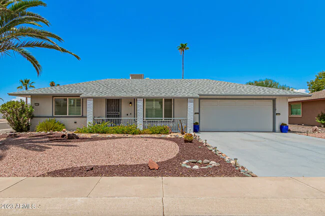 10146 North Sombrero Circle, Sun City, AZ 85373 photo 2
