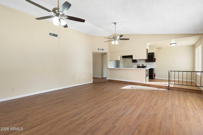 4043 W Sweetwater Ave Phoenix, AZ 85029 photo 5