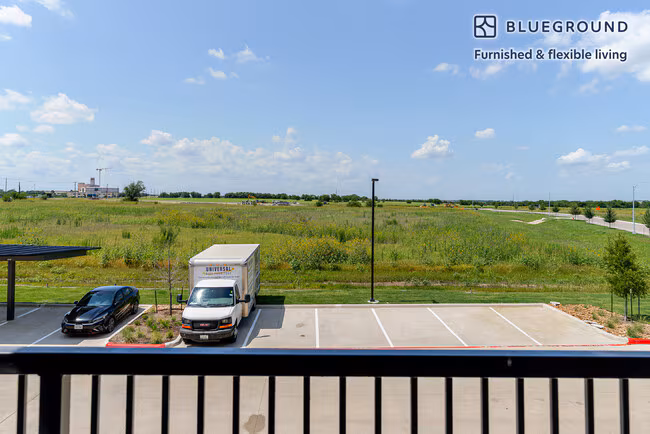 3801 N A W Grimes Blvd Round Rock, TX 78665 photo 5