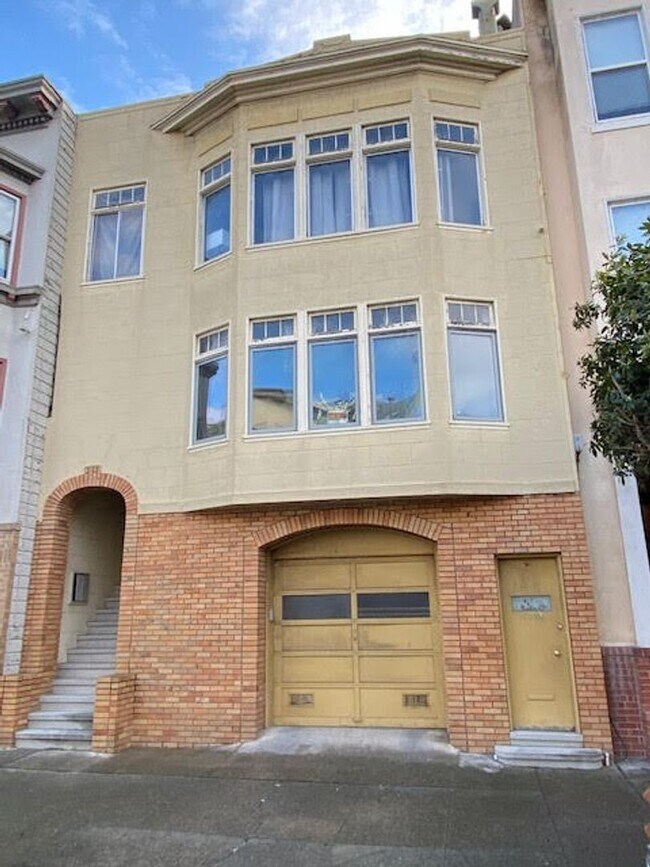 1546 Taylor Street, San Francisco, CA 94133 photo 3
