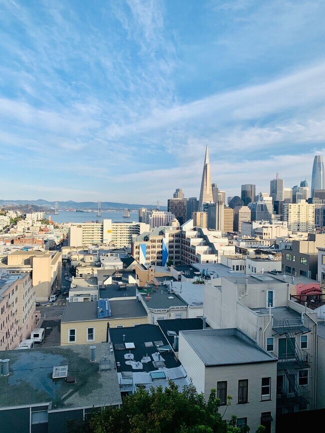 1546 Taylor Street, San Francisco, CA 94133 photo 2