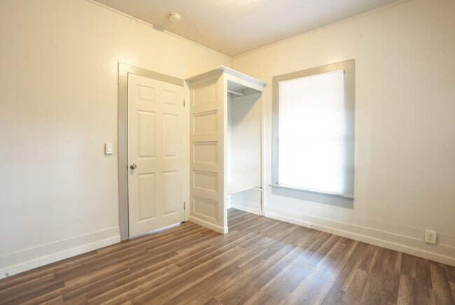 331-335 Cross St Napa, CA 94559 photo 5