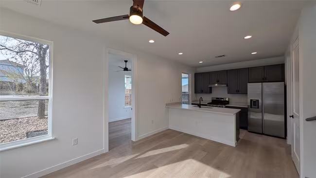 2220 Yellow Jacket Ln Austin, TX 78741 photo 5
