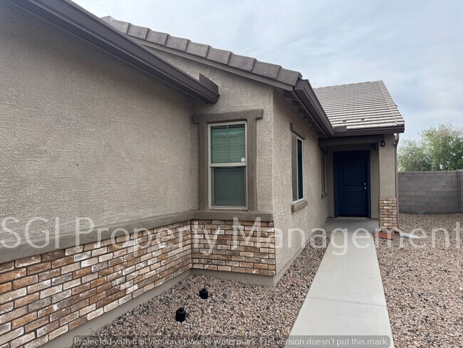 465 W Black Hawk Pl Casa Grande, AZ 85122 photo 2