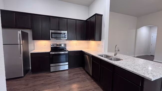 10015 Westover Bluff San Antonio, TX 78251 photo 4