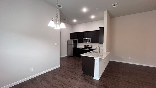 10015 Westover Bluff San Antonio, TX 78251 photo 3