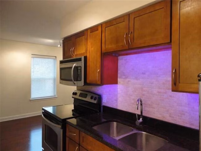 2020 S Congress Ave Austin, TX 78704 photo 4