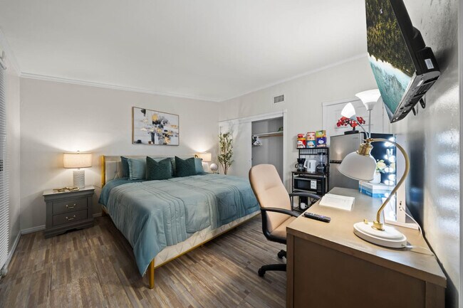 10150 Sierra Madre Rd Spring Valley, CA 91977 photo 2