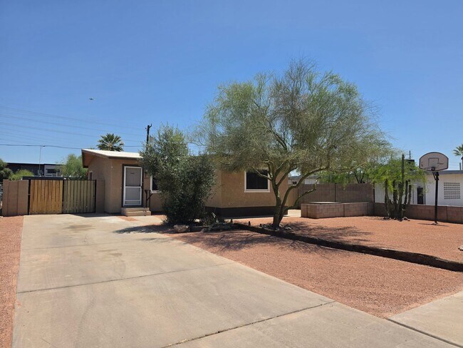 1243 N Oleander St Tempe, AZ 85288 photo 4