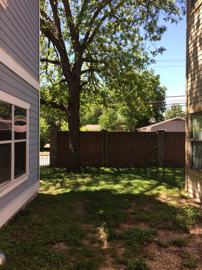 5101 Martin Ave photo 3