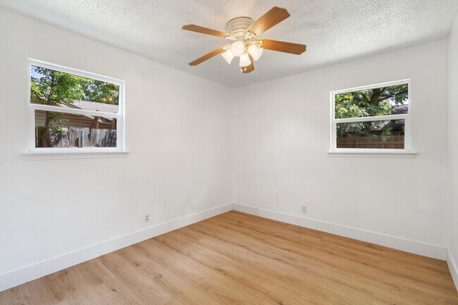 6801 Villita Avenida Austin, TX 78741 photo 4