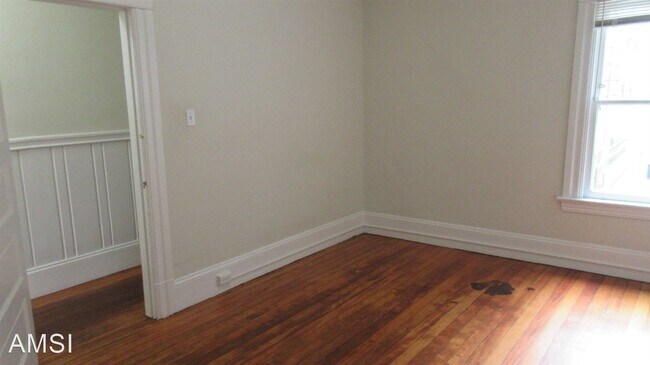 1333 Lyon St San Francisco, CA 94115 photo 3