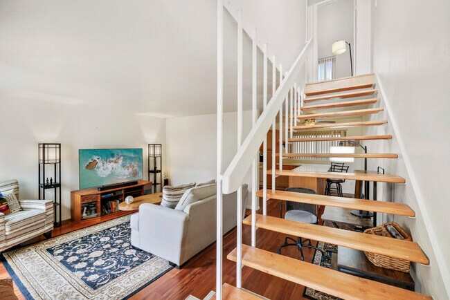 2690 Worden St San Diego, CA 92110 photo 3