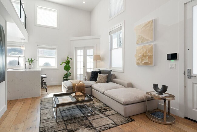2942 21st Street, San Francisco, CA 94110 photo 3