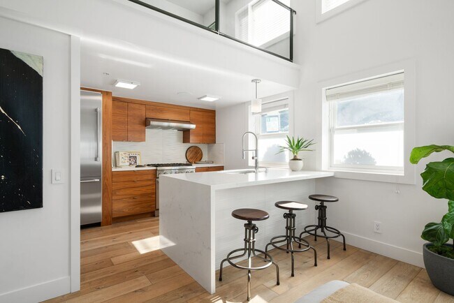 2942 21st Street, San Francisco, CA 94110 photo 4