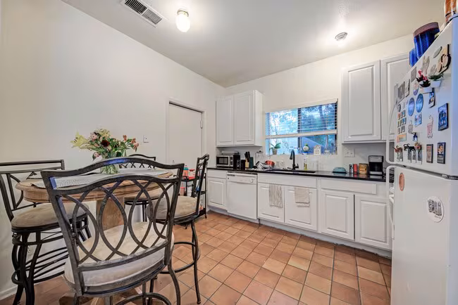 3102 Cedar St Austin, TX 78705 photo 5