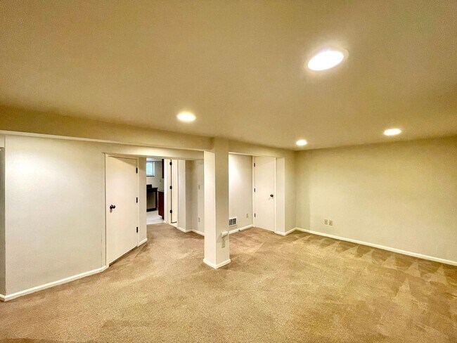 1921 Franklin Pl E Seattle, WA 98102 photo 4