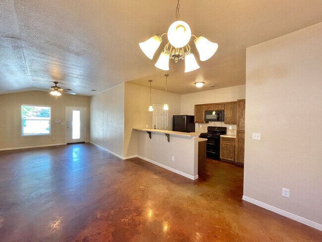 928 Maplewood Dr Harker Heights, TX 76548 photo 5