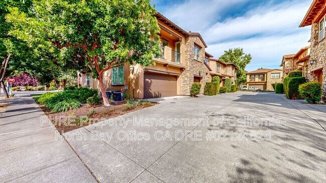 190 F Healdsburg Ave Cloverdale, CA 95425 photo 2