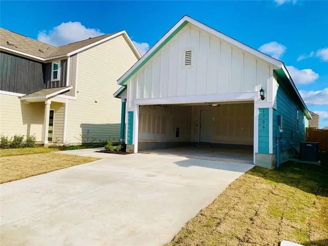 1709 Adobe Walls Way Austin, TX 78725 photo 4