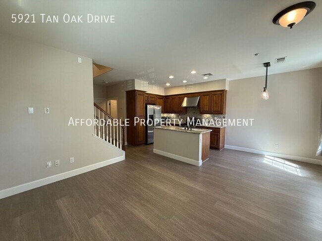 5921 Tan Oak Drive, Fremont, CA 94555 photo 4