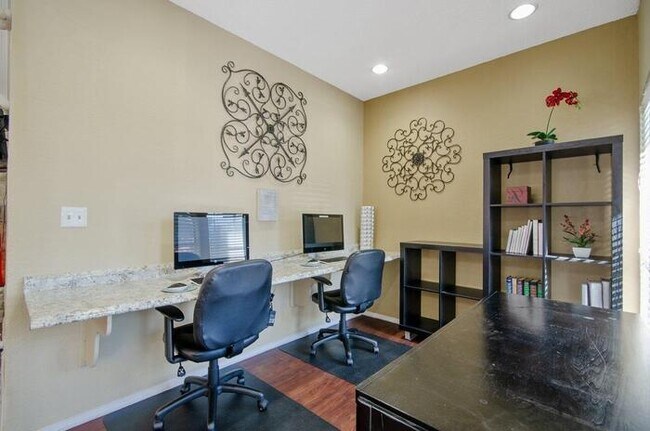 8901 Meadowbrook Blvd Fort Worth, TX 76120 photo 4