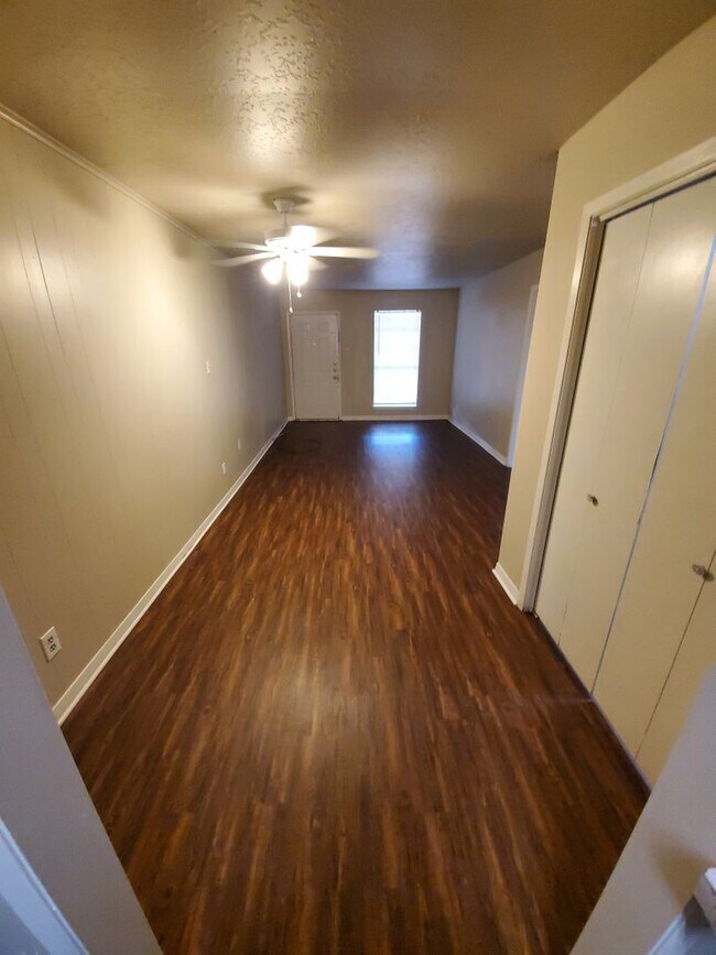 3902 Olive St Bryan, TX 77801 photo 5