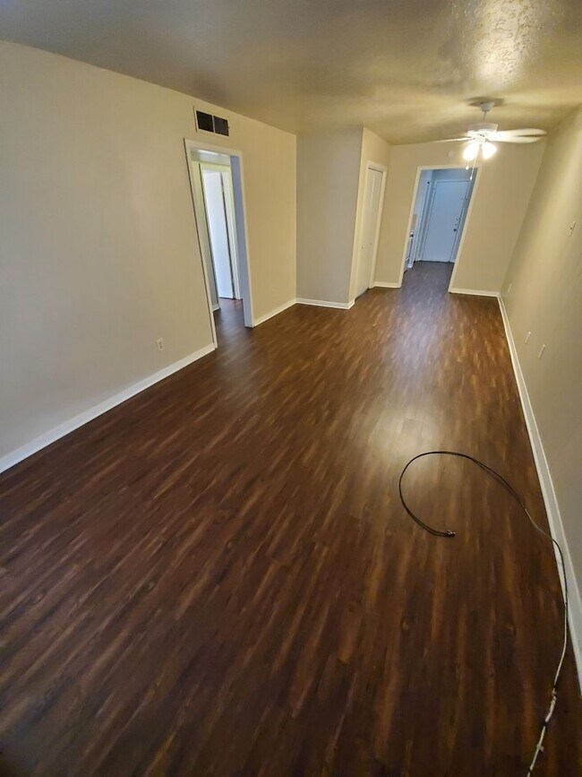 3902 Olive St Bryan, TX 77801 photo 3