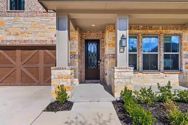 2470 Pebble Bank Lane, Midlothian, TX 76065 photo 3