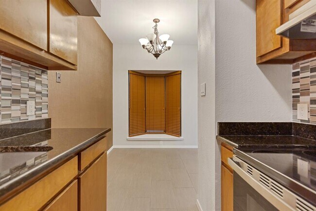 3316 Guadalupe St Austin, TX 78705 photo 4