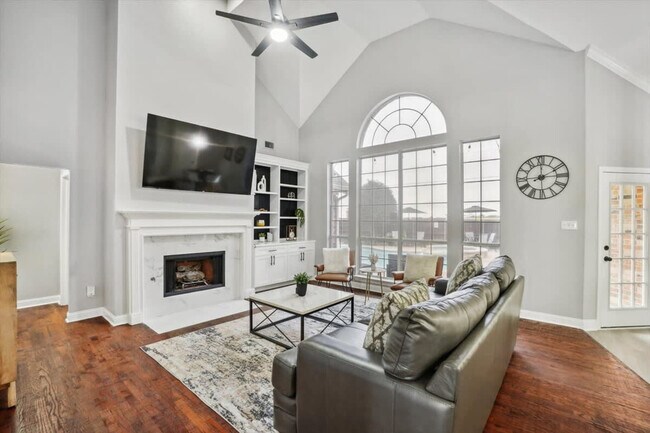 2401 Scarlet Oak Dr Rowlett, TX 75089 photo 2