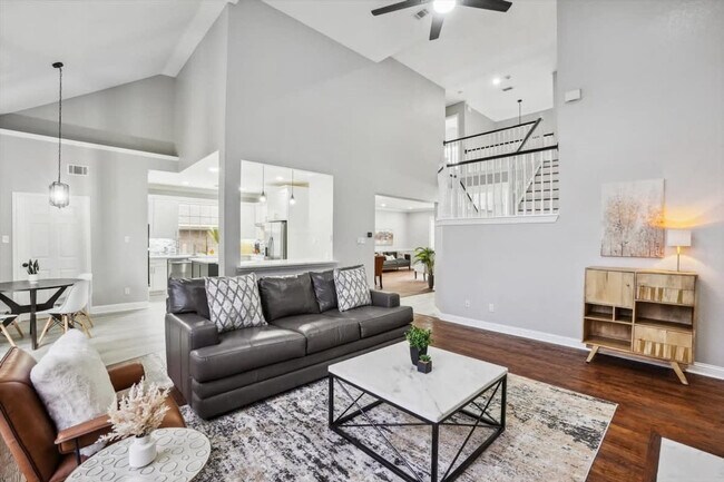 2401 Scarlet Oak Dr Rowlett, TX 75089 photo 4