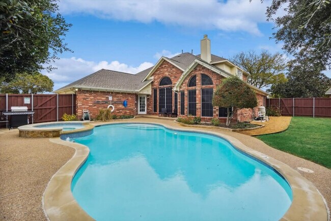 2401 Scarlet Oak Dr Rowlett, TX 75089 photo 5