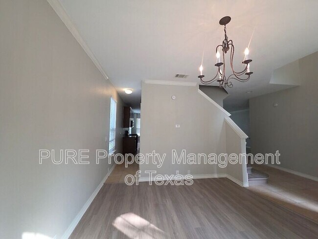20700 Silverbell Lane, Pflugerville, TX 78660 photo 4