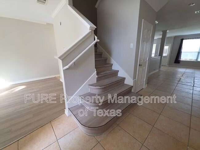 20700 Silverbell Lane, Pflugerville, TX 78660 photo 5
