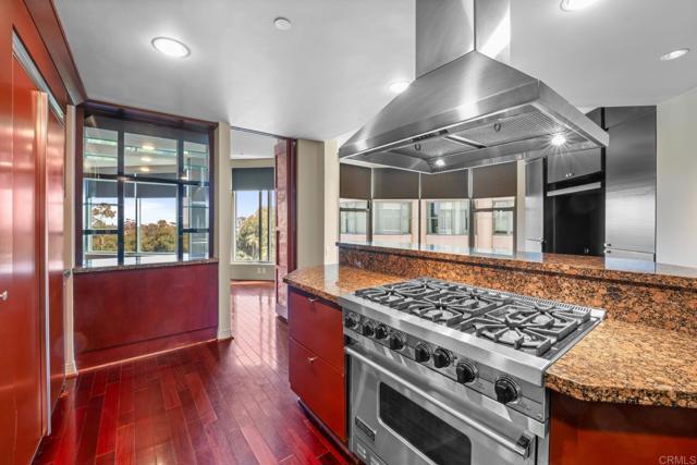 2500 Sixth Ave San Diego, CA 92103 photo 4